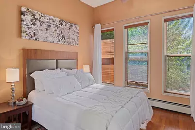 2415 I Street NW, Washington, DC 20037 - Photo 40