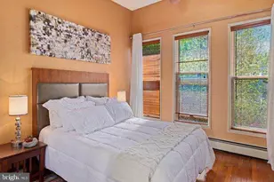 2415 I St NW, Washington, DC 20037 - Photo 2