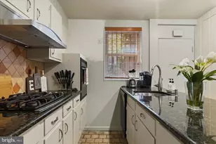 2415 I St NW, Washington, DC 20037 - Photo 52