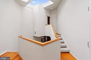 2415 I St NW, Washington, DC 20037 - Photo 18