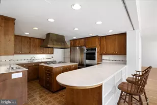 4101 Cathedral Ave NW, Washington, DC 20016 - Photo 12
