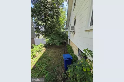 2137 30th Street NE, Washington, DC 20018 - Photo 2