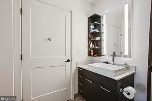 70 N Street SE, Washington, DC 20003 - Photo 28