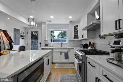 1427 K Street SE, Washington, DC 20003 - Photo 6