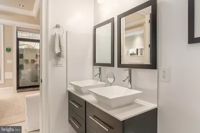 2464 Ontario Road NW #1, Washington, DC 20009 - Photo 10