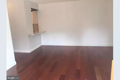 2111 Wisconsin Avenue NW #101, Washington, DC 20007 - Photo 6