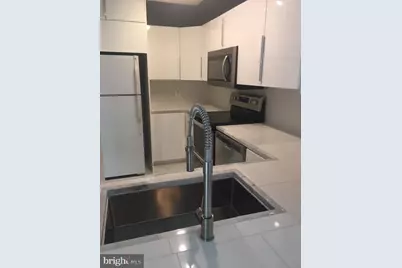 2111 Wisconsin Avenue NW #101, Washington, DC 20007 - Photo 4