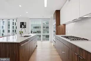 37 L St SE, Washington, DC 20003 - Photo 8