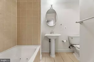 827 4th St NE, Washington, DC 20002 - Photo 32