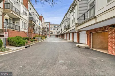 2407 20th Street NW #1096, Washington, DC 20009 - Photo 32
