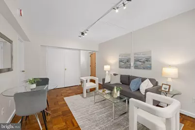 2141 I Street NW #402, Washington, DC 20037 - Photo 4