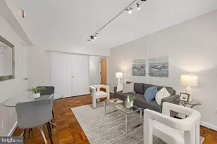 2141 I St NW, Washington, DC 20037 - Photo 4