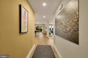 1045 31st St NW, Washington, DC 20007 - Photo 2