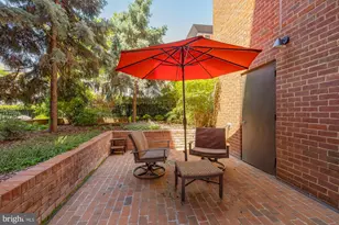 1045 31st St NW, Washington, DC 20007 - Photo 28