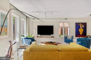 1045 31st St NW, Washington, DC 20007 - Photo 6