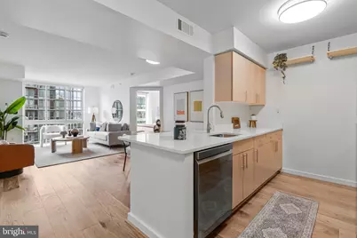 1000 New Jersey Avenue SE #811, Washington, DC 20003 - Photo 1