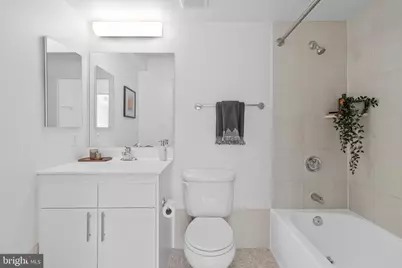 1000 New Jersey Avenue SE #811, Washington, DC 20003 - Photo 18