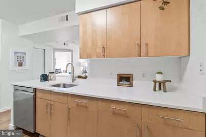 1000 New Jersey Avenue SE #811, Washington, DC 20003 - Photo 14