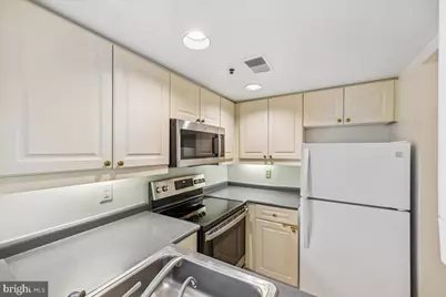 1727 R Street NW #201, Washington, DC 20009 - Photo 22