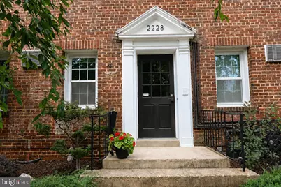 2228 40th Street NW #2, Washington, DC 20007 - Photo 2