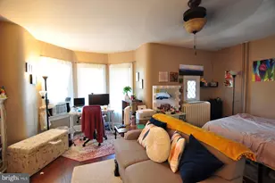 1904 Calvert St NW, Washington, DC 20009 - Photo 12