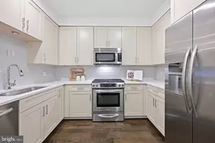1696 Lanier Pl NW, Washington, DC 20009 - Photo 8