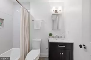1696 Lanier Pl NW, Washington, DC 20009 - Photo 20