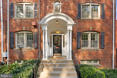 2514 41st Street NW #4, Washington, DC 20007 - Photo 4