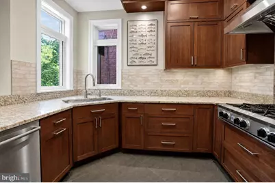 152 13th Street SE, Washington, DC 20003 - Photo 38