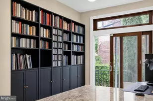 152 13th St SE, Washington, DC 20003 - Photo 48