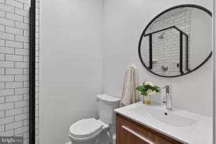 611 18th St NE, Washington, DC 20002 - Photo 28