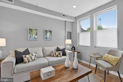 611 18th Street NE, Washington, DC 20002 - Photo 4
