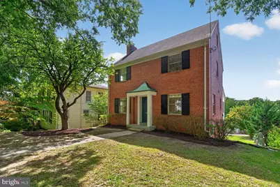 5620 Macarthur Boulevard NW, Washington, DC 20016 - Photo 2