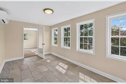5620 Macarthur Boulevard NW, Washington, DC 20016 - Photo 10
