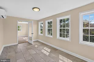 5620 MacArthur Blvd NW, Washington, DC 20016 - Photo 10