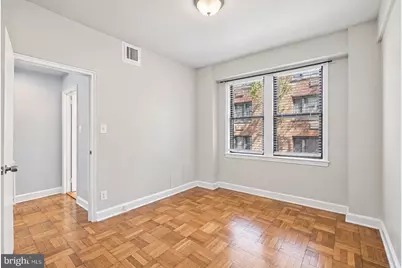2515 K Street NW #312, Washington, DC 20037 - Photo 4