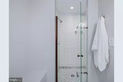 2001 Gales Street NE, Washington, DC 20002 - Photo 18