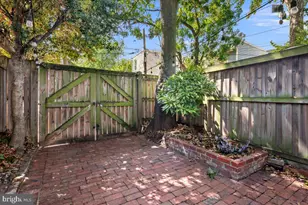 909 G St SE, Washington, DC 20003 - Photo 44