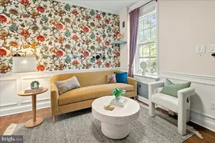 909 G St SE, Washington, DC 20003 - Photo 8