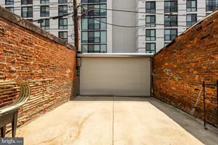 1817 8th St NW, Washington, DC 20001 - Photo 30