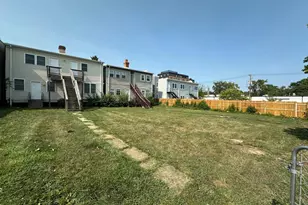 713 Irving St NE, Washington, DC 20017 - Photo 2