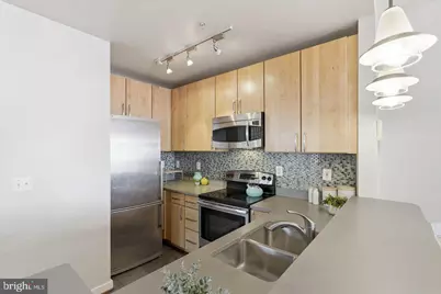 2412 17th Street NW #305, Washington, DC 20009 - Photo 14