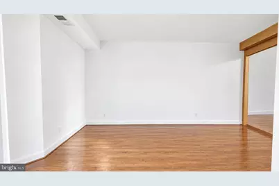 3611 38th Street NW #305, Washington, DC 20016 - Photo 6