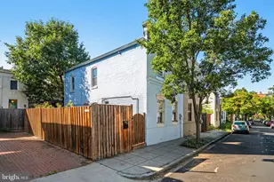 616 Pickford Pl NE, Washington, DC 20002 - Photo 2