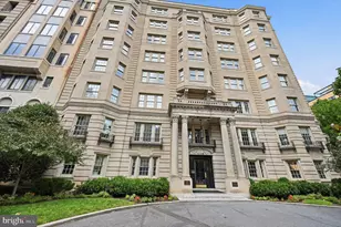 1026 16th St NW, Washington, DC 20036 - Photo 2