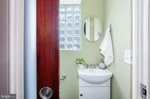 1515 Independence Ave SE, Washington, DC 20003 - Photo 16