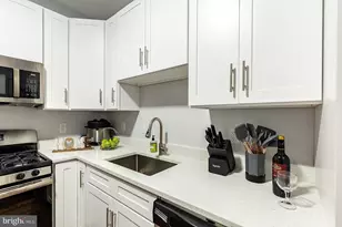 209 15th St NE, Washington, DC 20002 - Photo 8