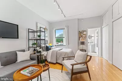 1822 15th Street NW #305, Washington, DC 20009 - Photo 2