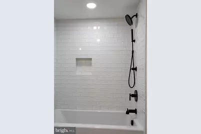 919 12th Street NE #305, Washington, DC 20002 - Photo 6