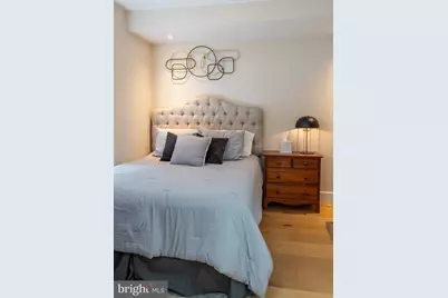 919 12th Street NE #305, Washington, DC 20002 - Photo 8